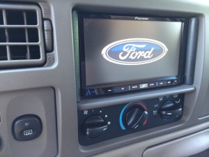 2004 Ford Excursion Coach, Pioneer AVIC-Z150BH